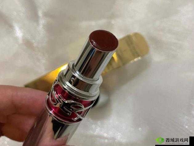 YSL 蜜桃色 333：斩男必备的温柔甜桃色
