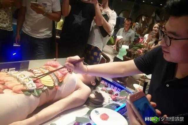 男人女人激情演绎:40 分钟视频盛宴