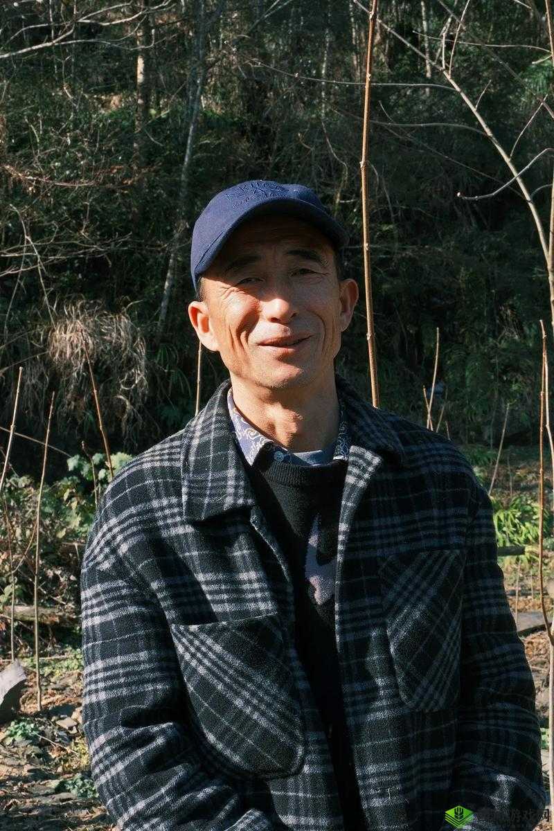 骚年玩弄帅老头 HD:别样情感故事