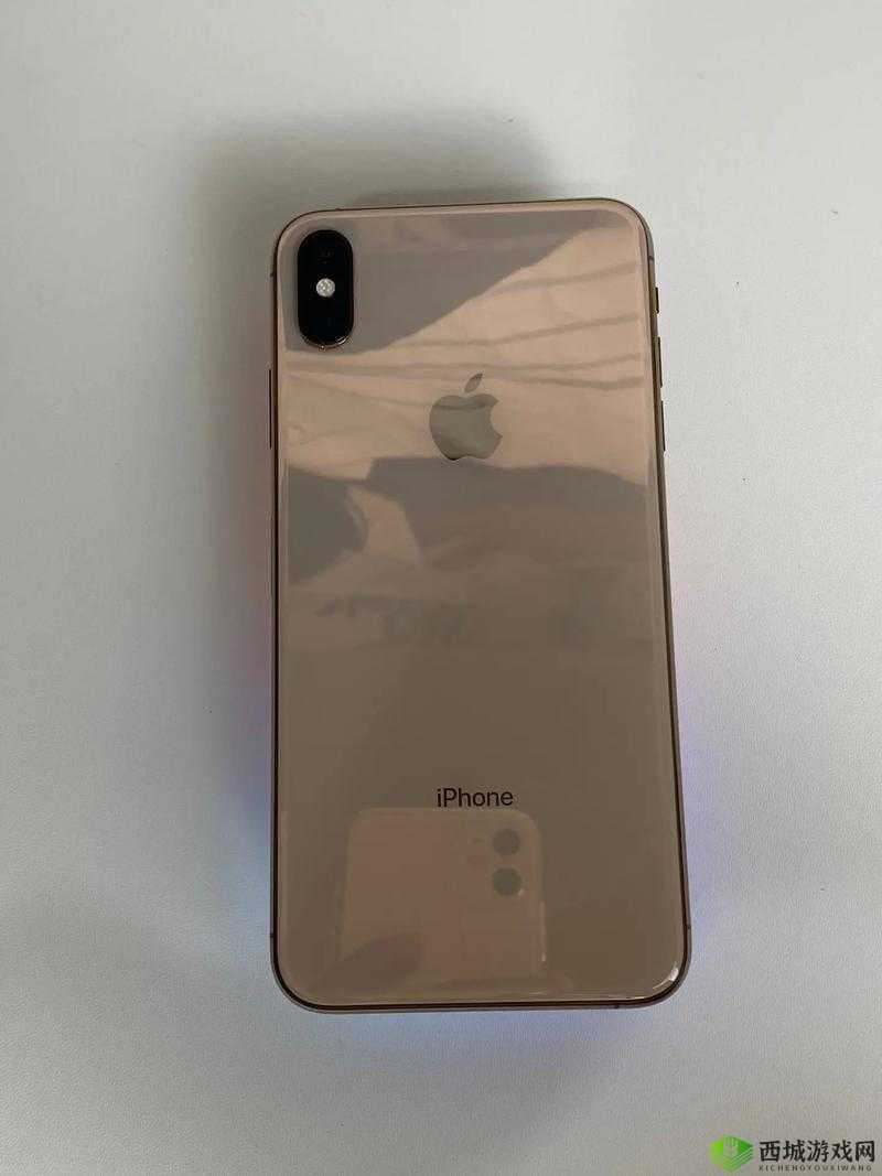 你好,世界这就是未来的 iPhone XS Max