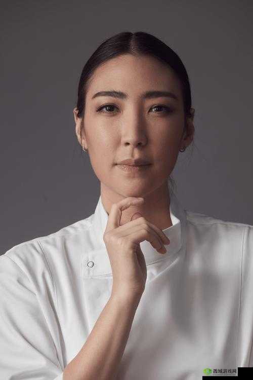日本韩国乱伦激情大战：可乐操带来的刺激体验